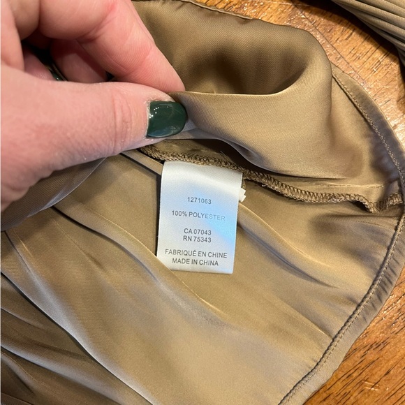 Joie Corset ruched back light brown tan blouse size small - Picture 4 of 7